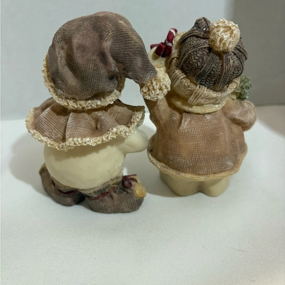 Festive Snowman Figurine ready for‎ Christmas Holidays and Winter festivities